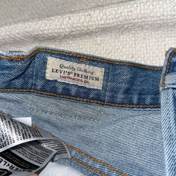 Levi's denim jean destroyed denim light blue mini shorts | Sz W25 - Picture 4 of 7